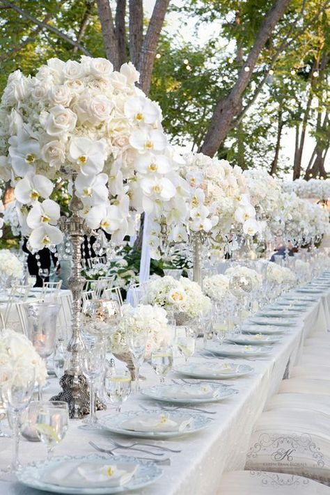 Custom Centerpieces Upgrade - Premium Table Décor
